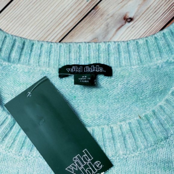 Wild Fable Women's Lt Blue Soft Puffy Sleeve Cropped Crewneck Sweater XS NWT - Picture 9 of 11